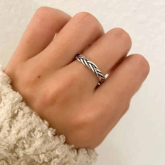 925 Sterling Silver Dainty Ring Twist Ring Minimalist Ring Band Resizable Ring - Picture 4 of 10